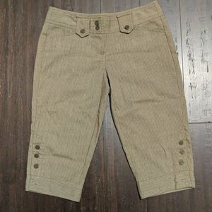 No Boundaries Women's Capri Pants